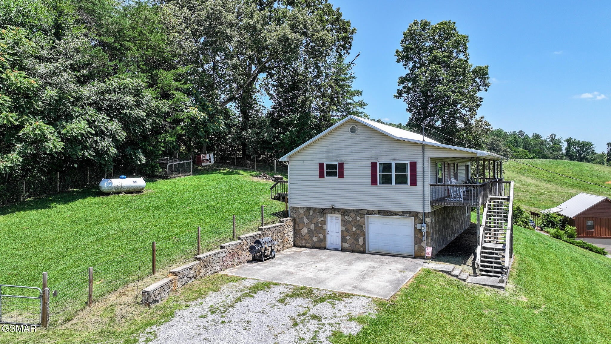 1800 Mountain Ridge Road