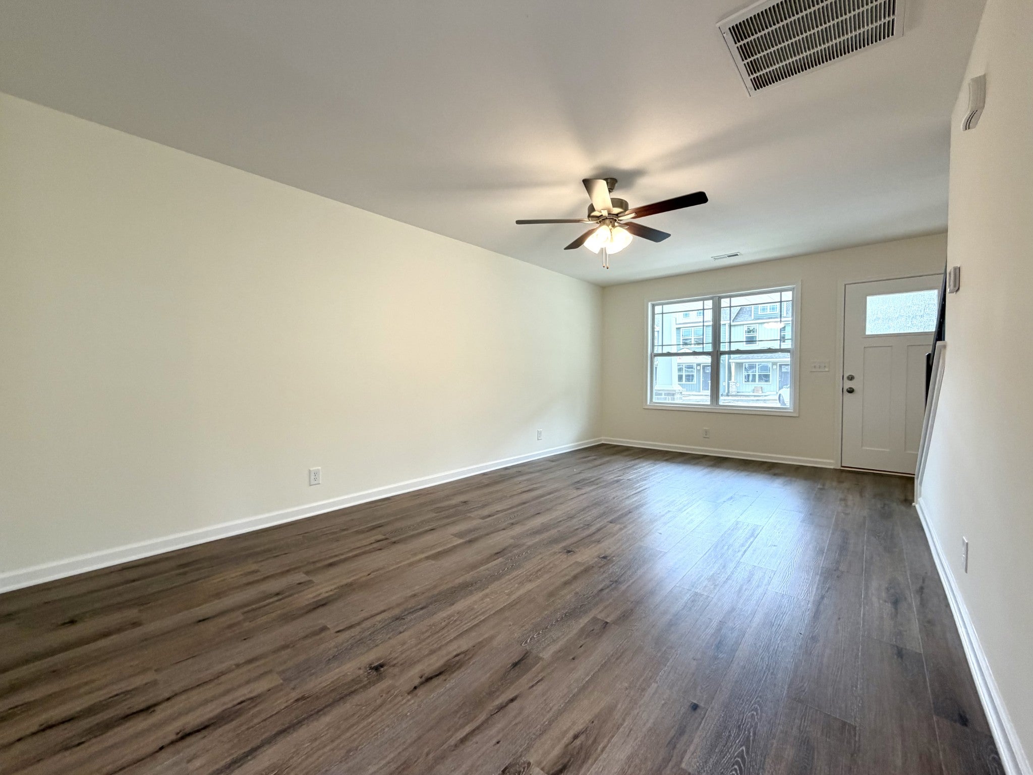 922 Peaceful Pl
