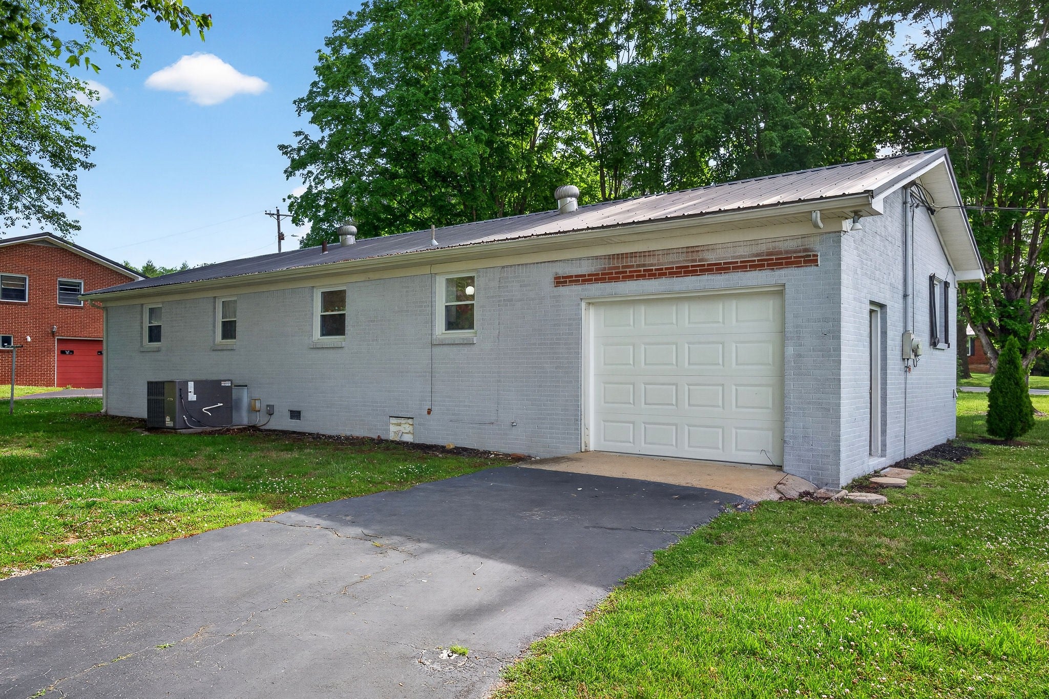 1003 Faulkner Springs Rd