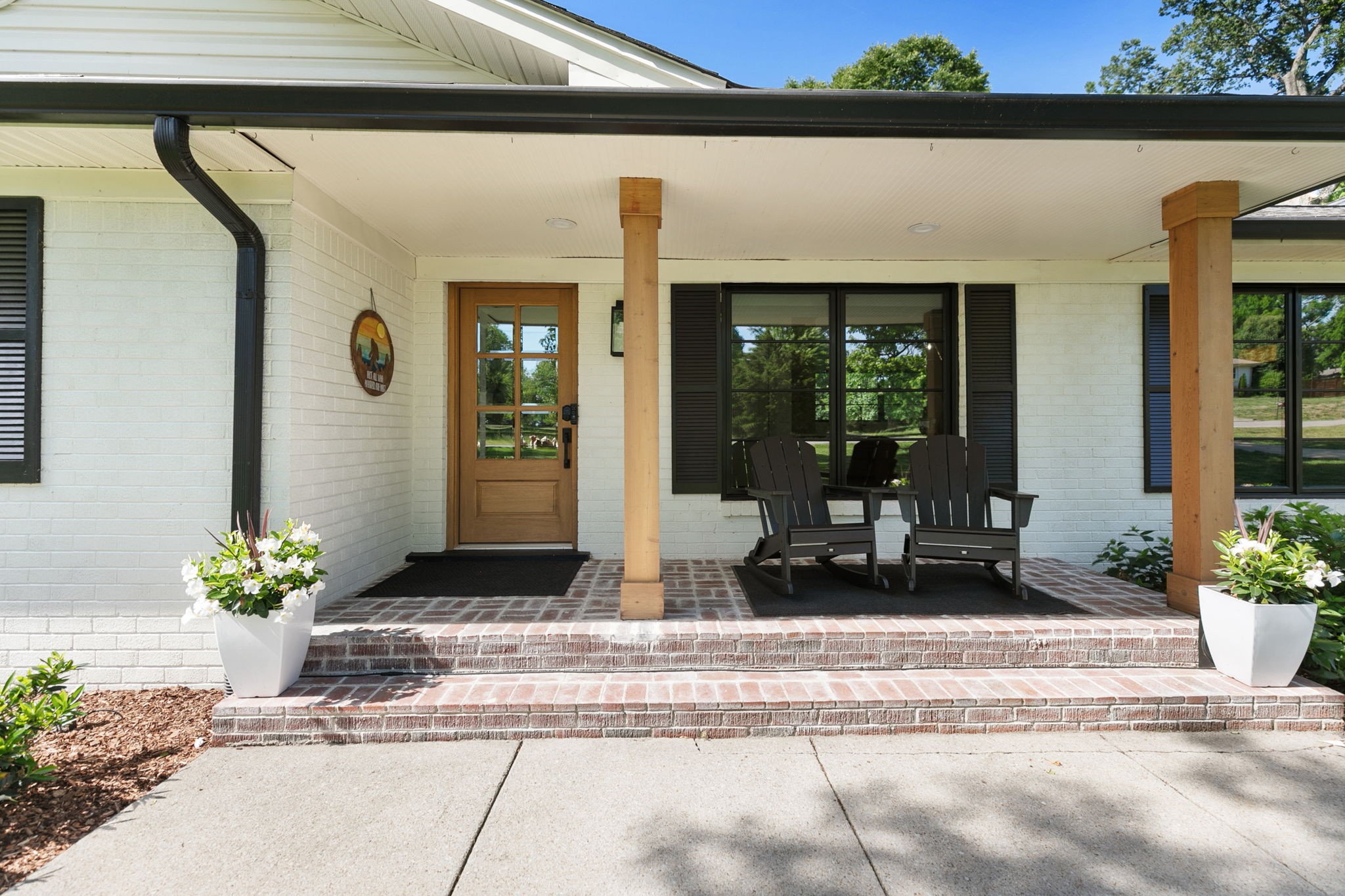 647 Oakley Dr