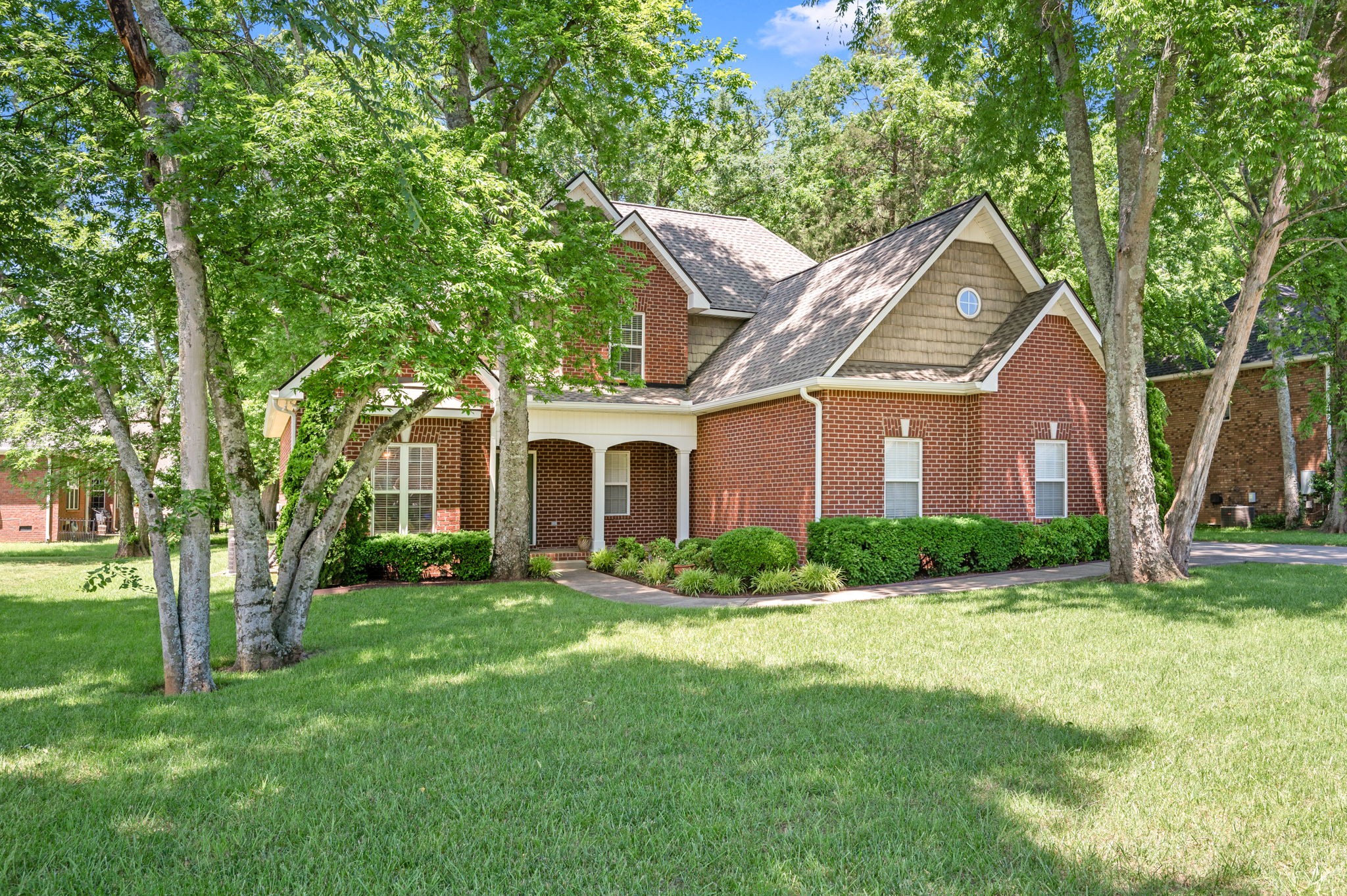 2220 Oakside Ct