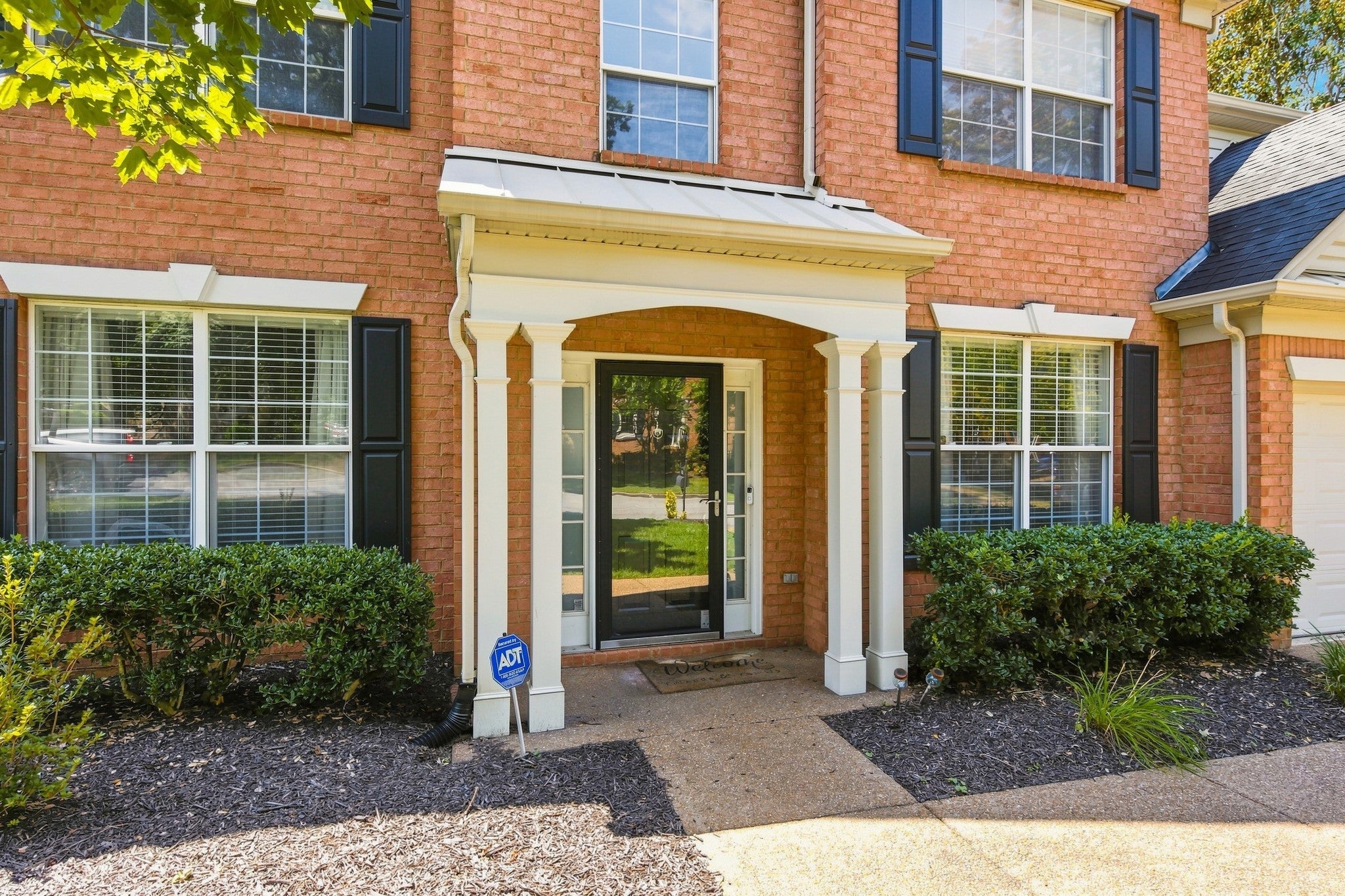 5205 Almadale Cir