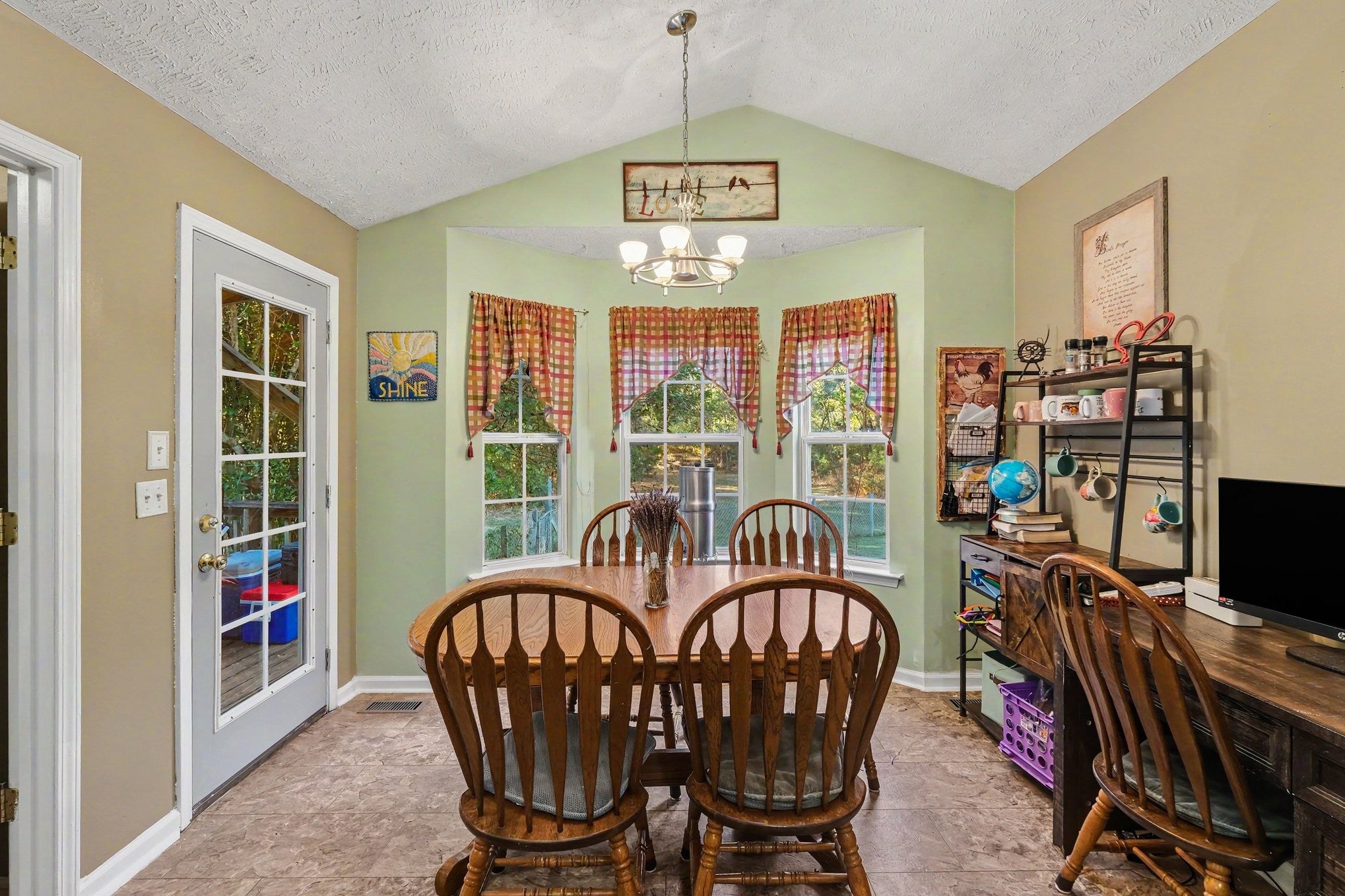 1255 Dellrose Dr