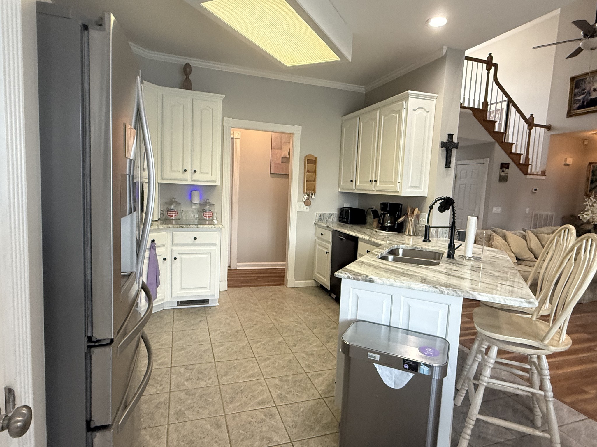 385 Thoroughbred Ln