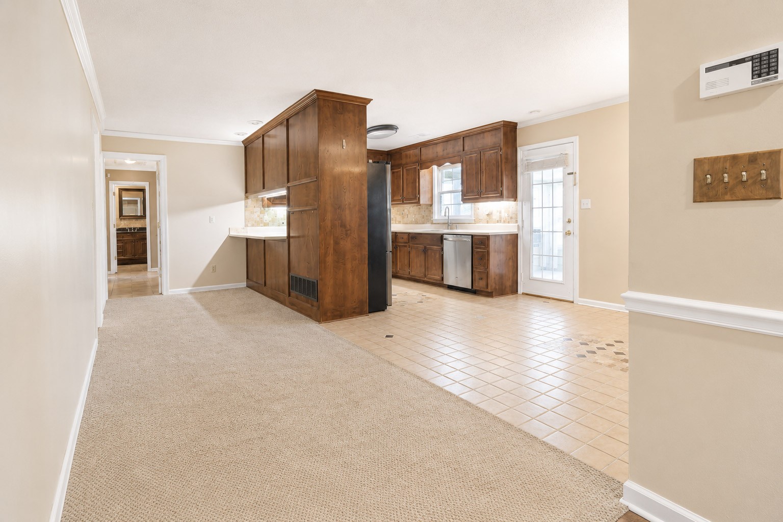 215 Oakview Cir