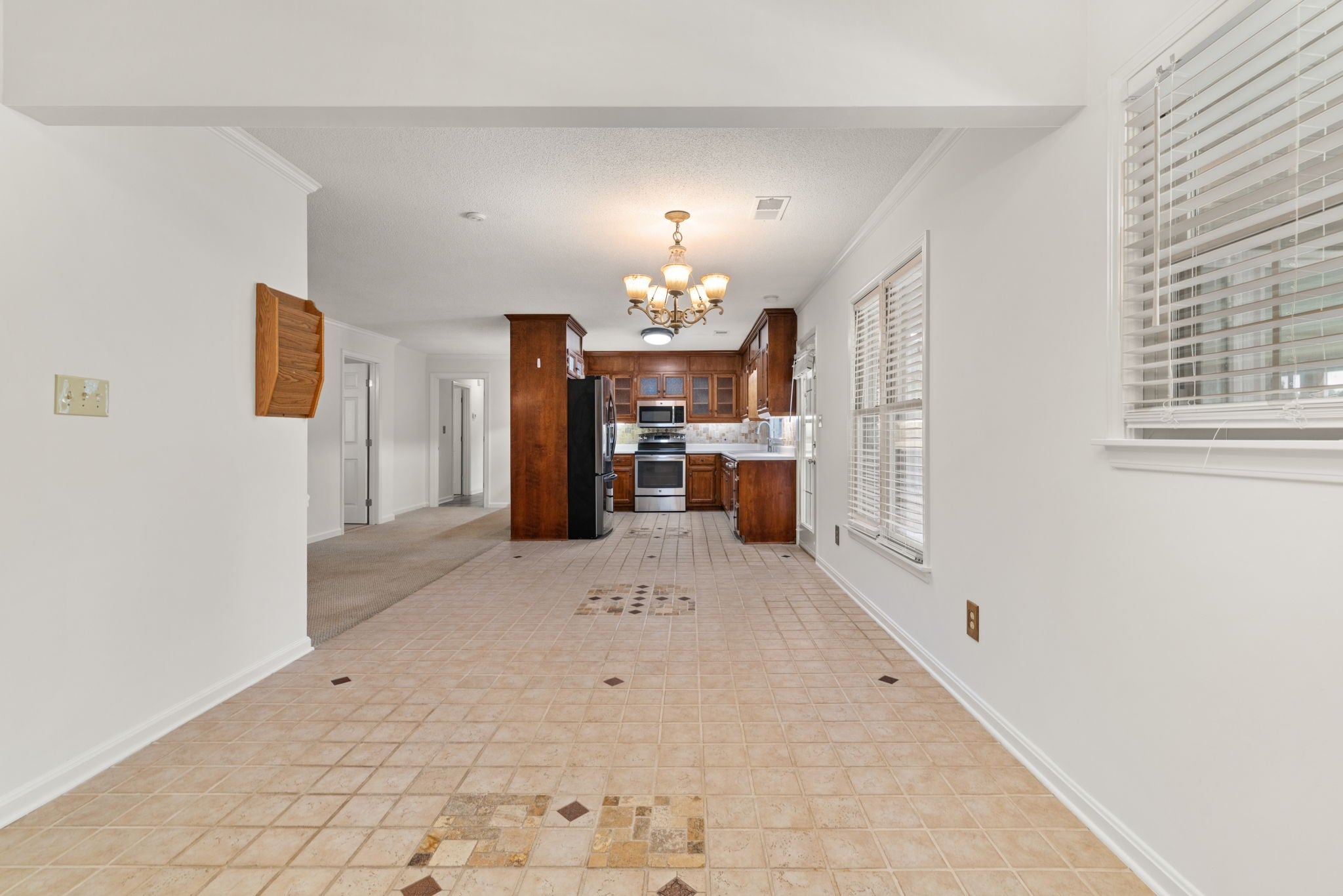 215 Oakview Cir