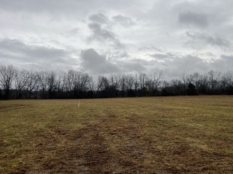 665 Harvey Pvt Ln Cottontown TN 37048