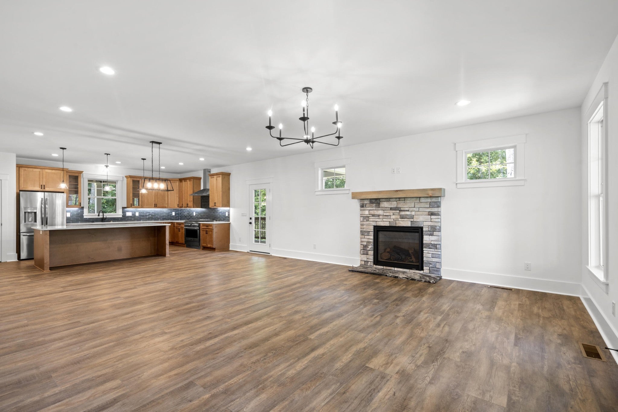 910 Steele Rd
