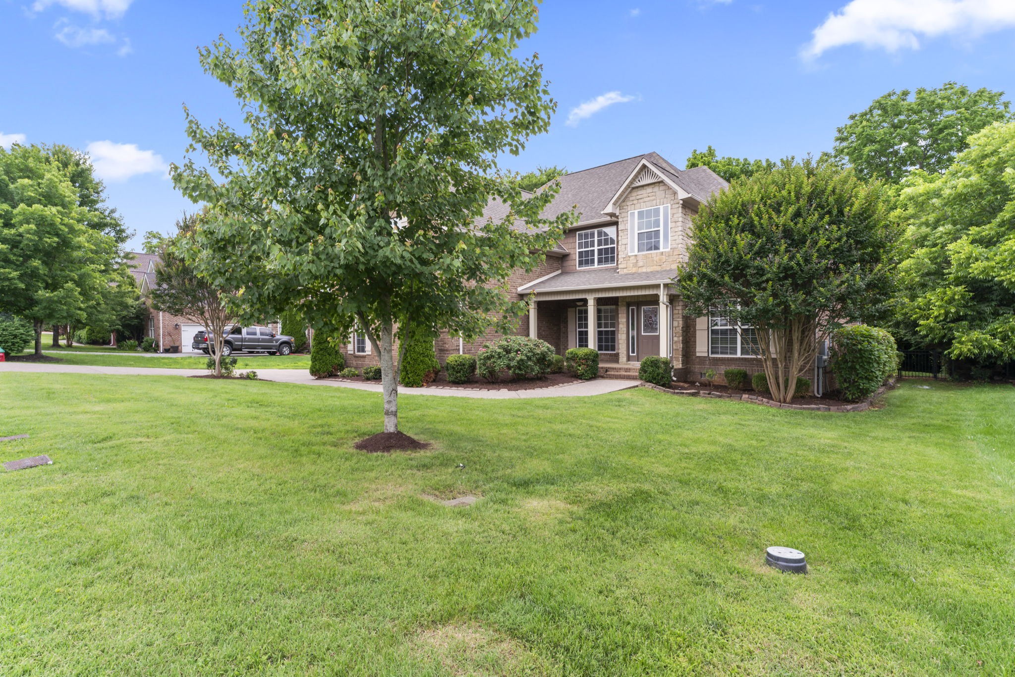 1002 Glessner Dr