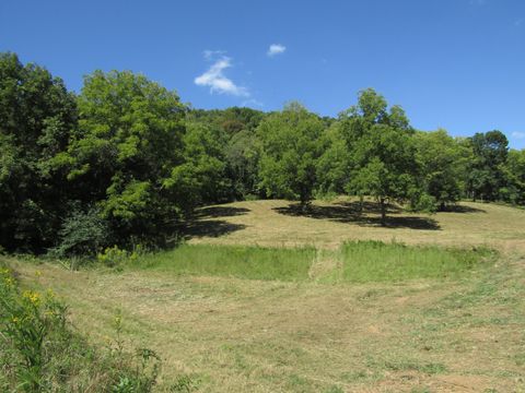 14 ac Hartsville Rd Lafayette TN 37083