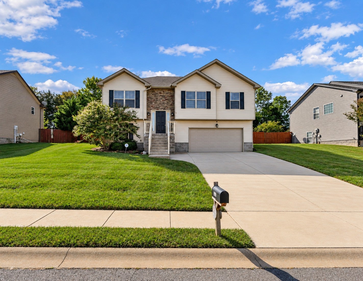 1132 Freedom Dr