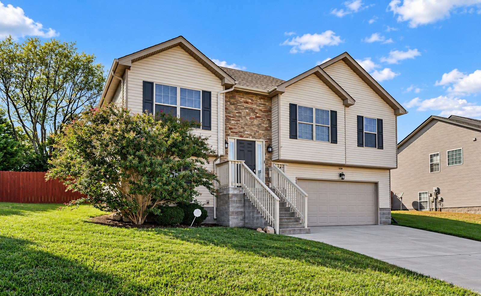 1132 Freedom Dr