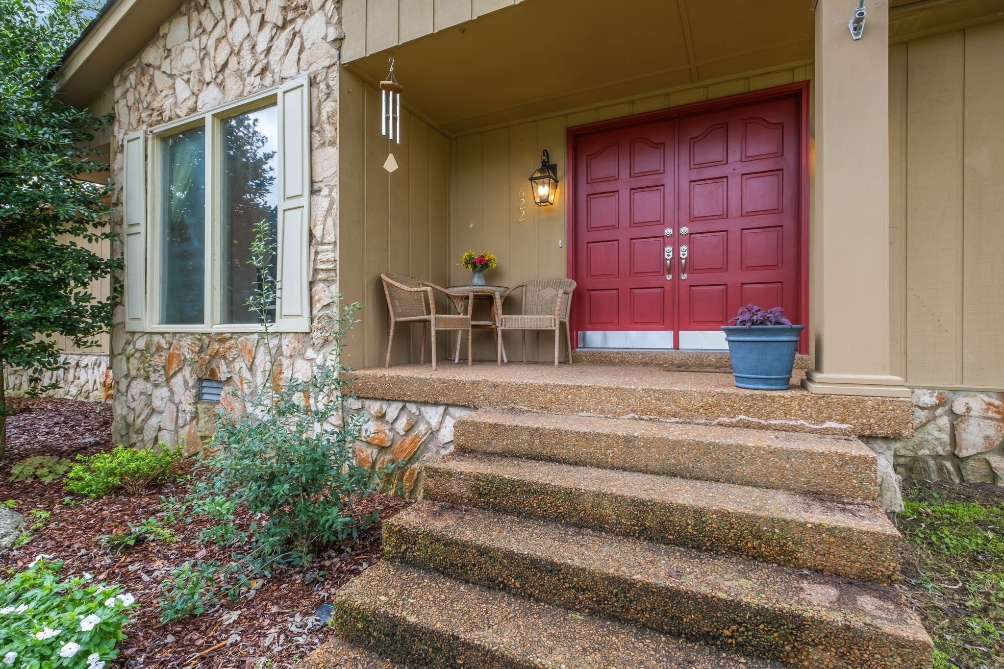 622 Oakwood Ter
