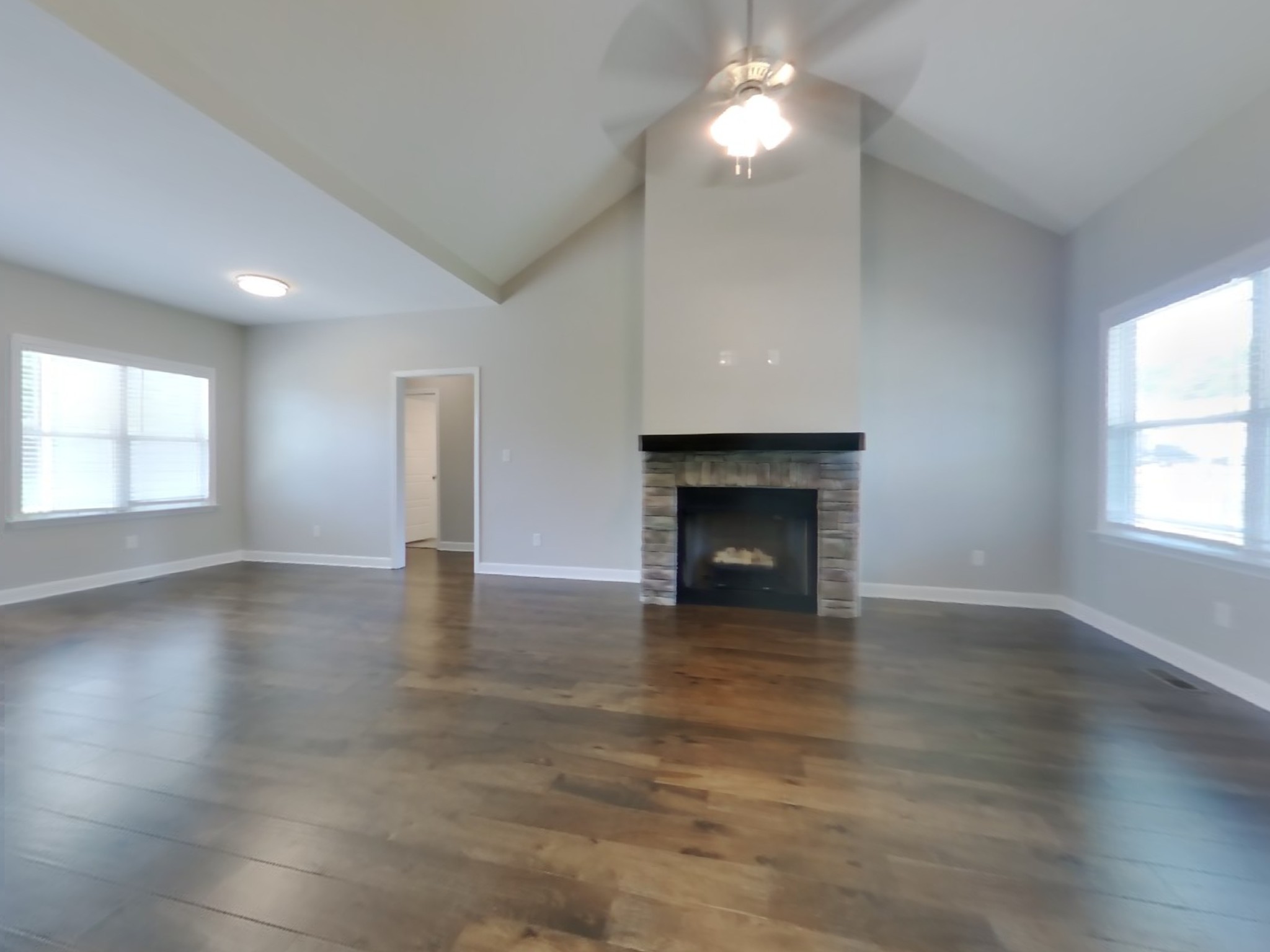 512 Poplar Bnd