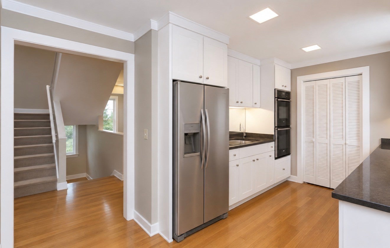 120 Hampton Pl