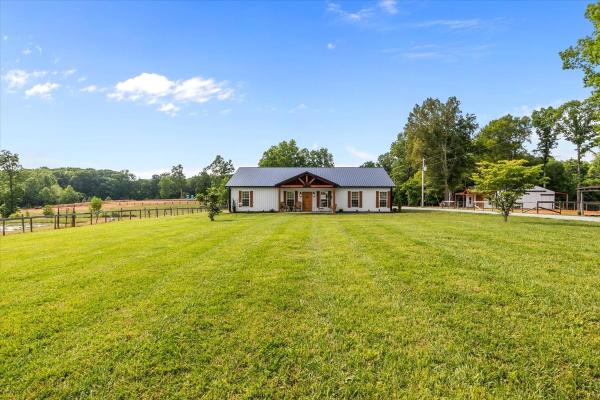 5414 Highway 49 W