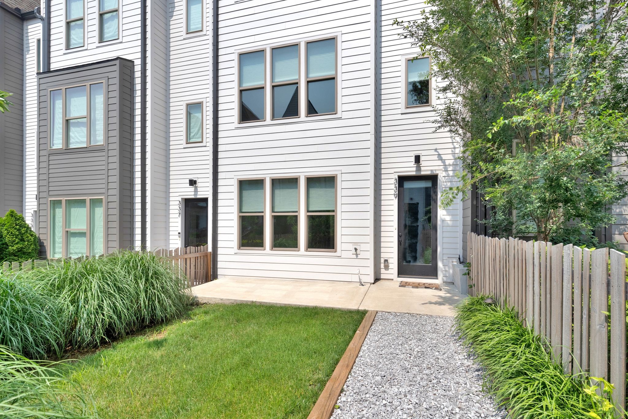 339 E Village Ln