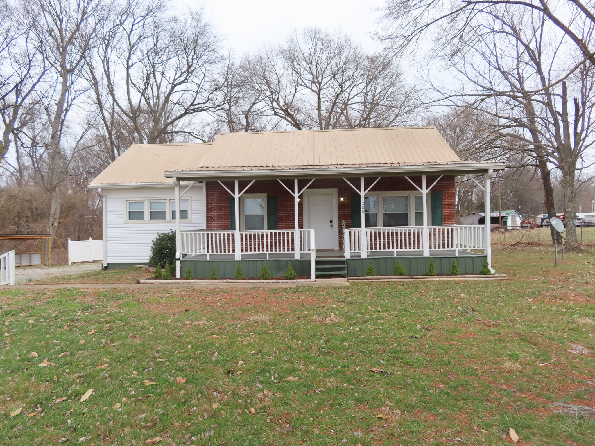 1280 Thompsonville Ln