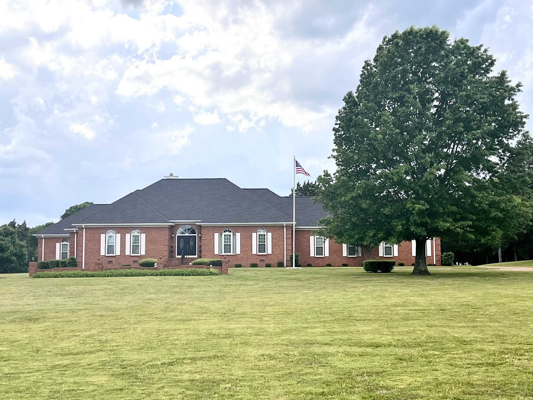 547 S Rutland Rd