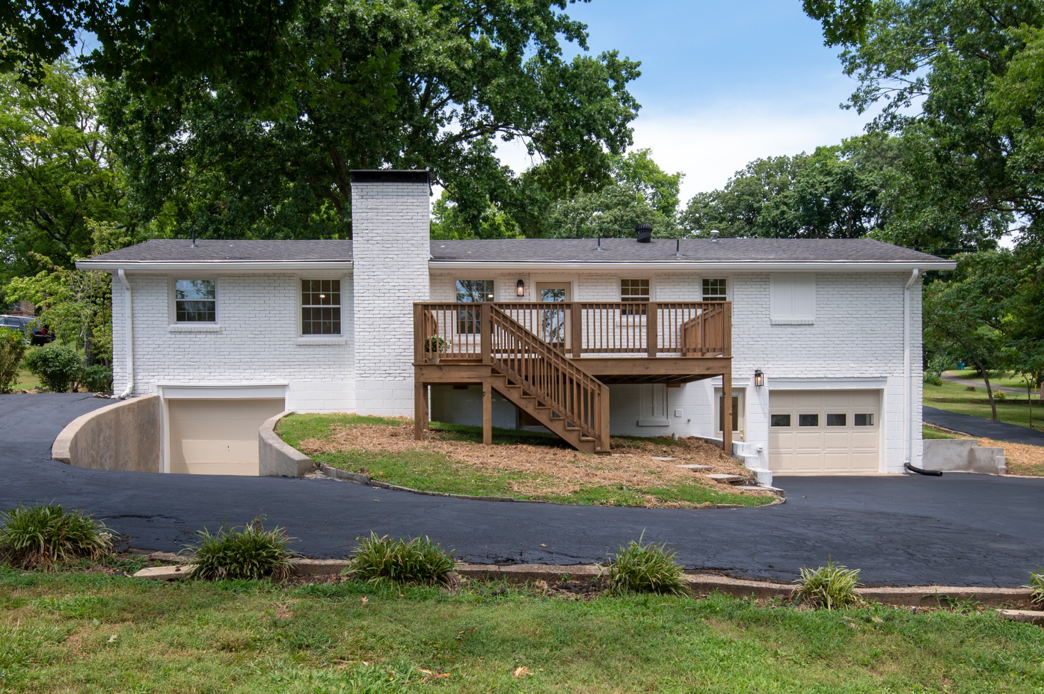411 Kemper Dr N