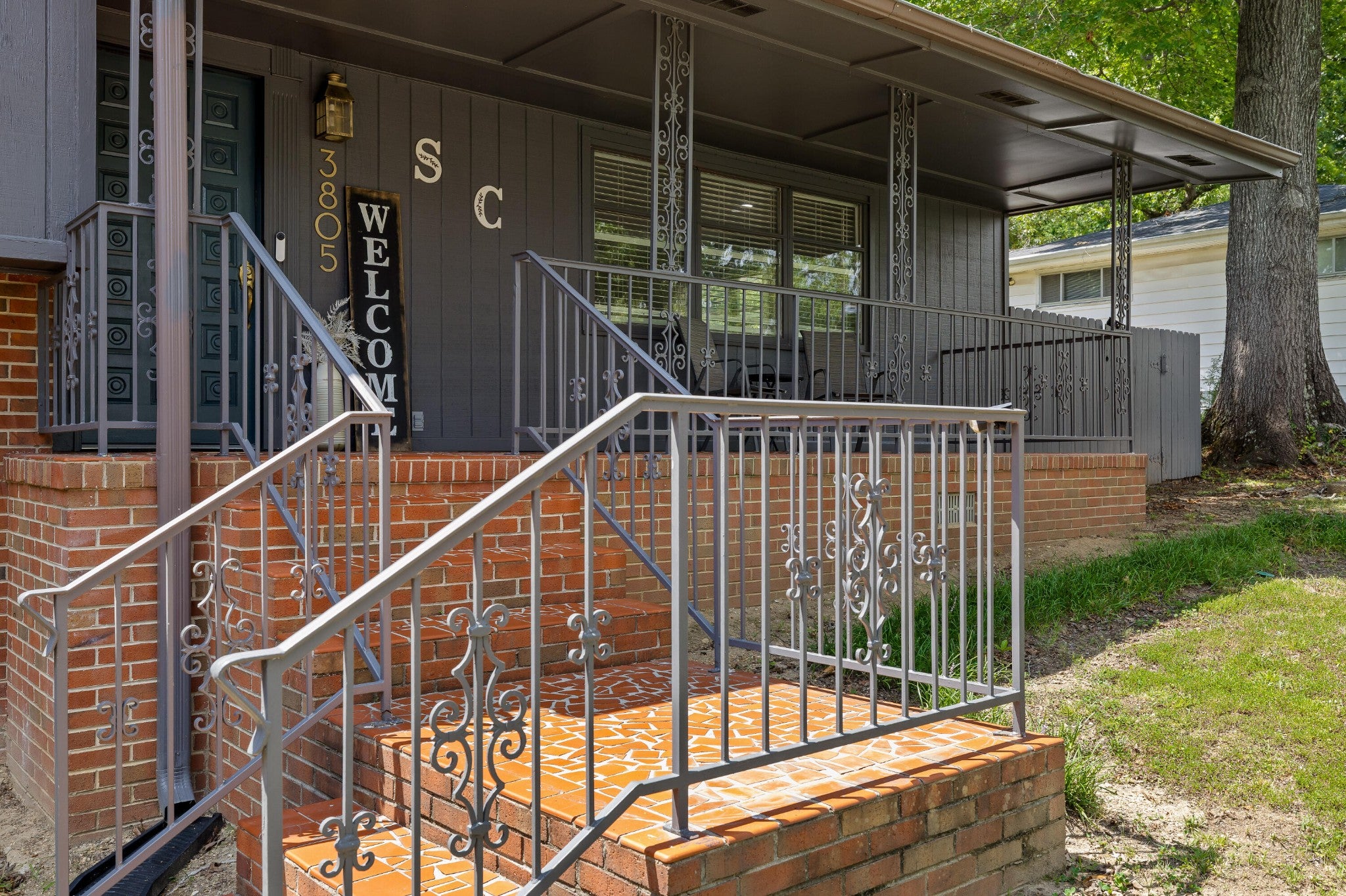 3805 Rollingwood Drive