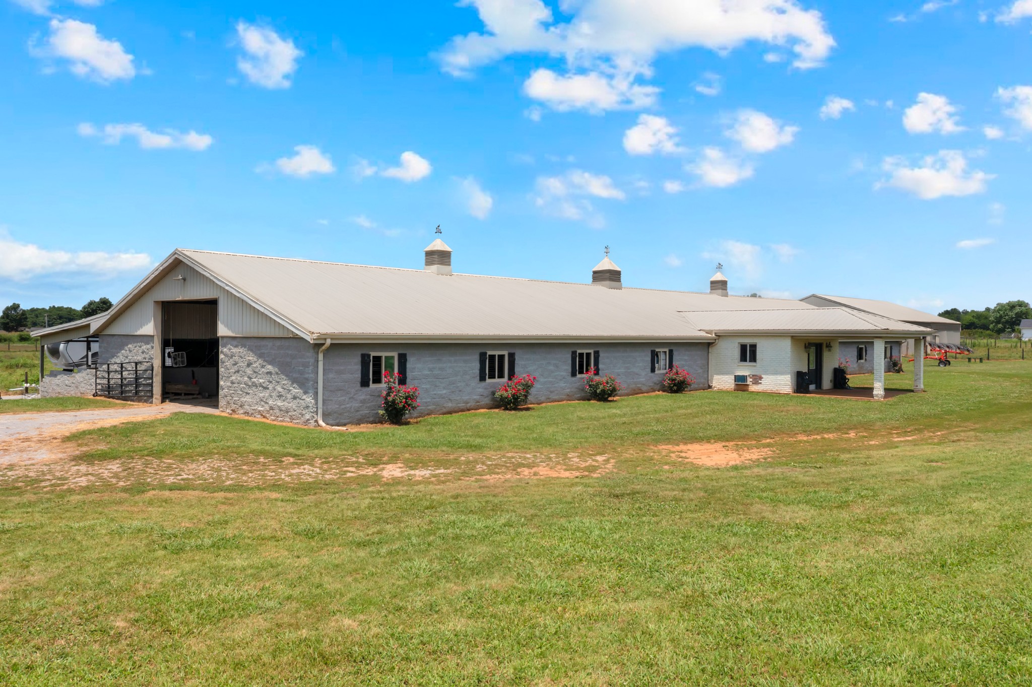 827 Longview Rd