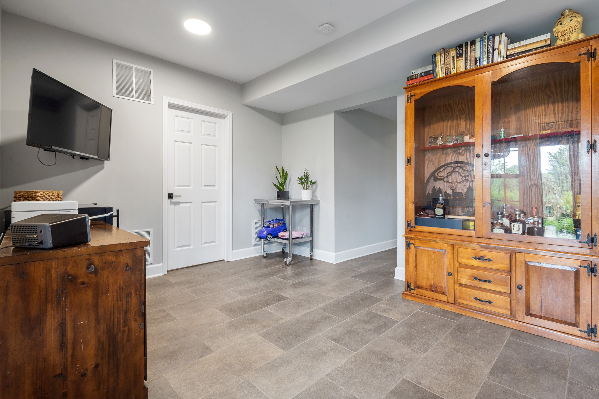 748 Huffine Manor Cir