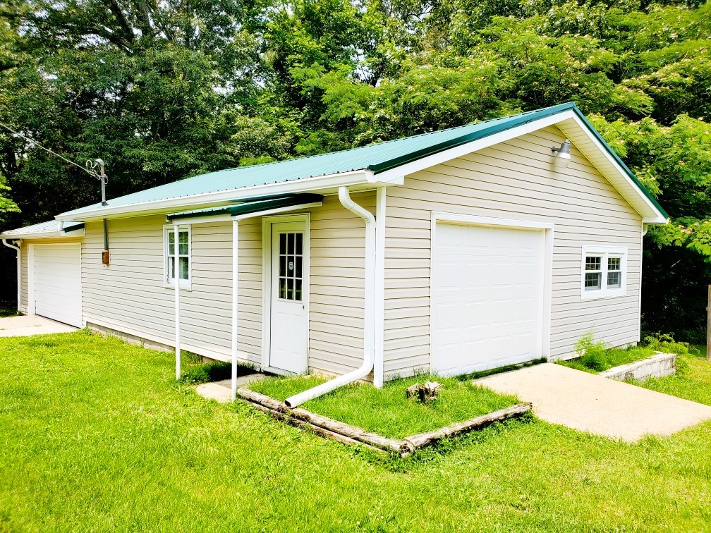 3105 Old Highway 69 S