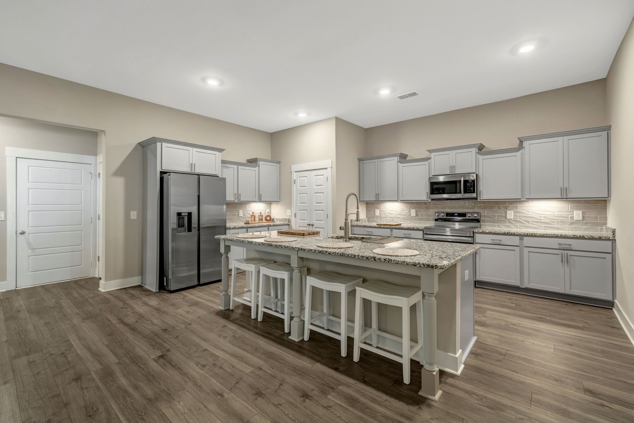 Murfreesboro, Tennessee 37128, United States, 2 Bedrooms Bedrooms, ,2 BathroomsBathrooms,Residential,Active,218479