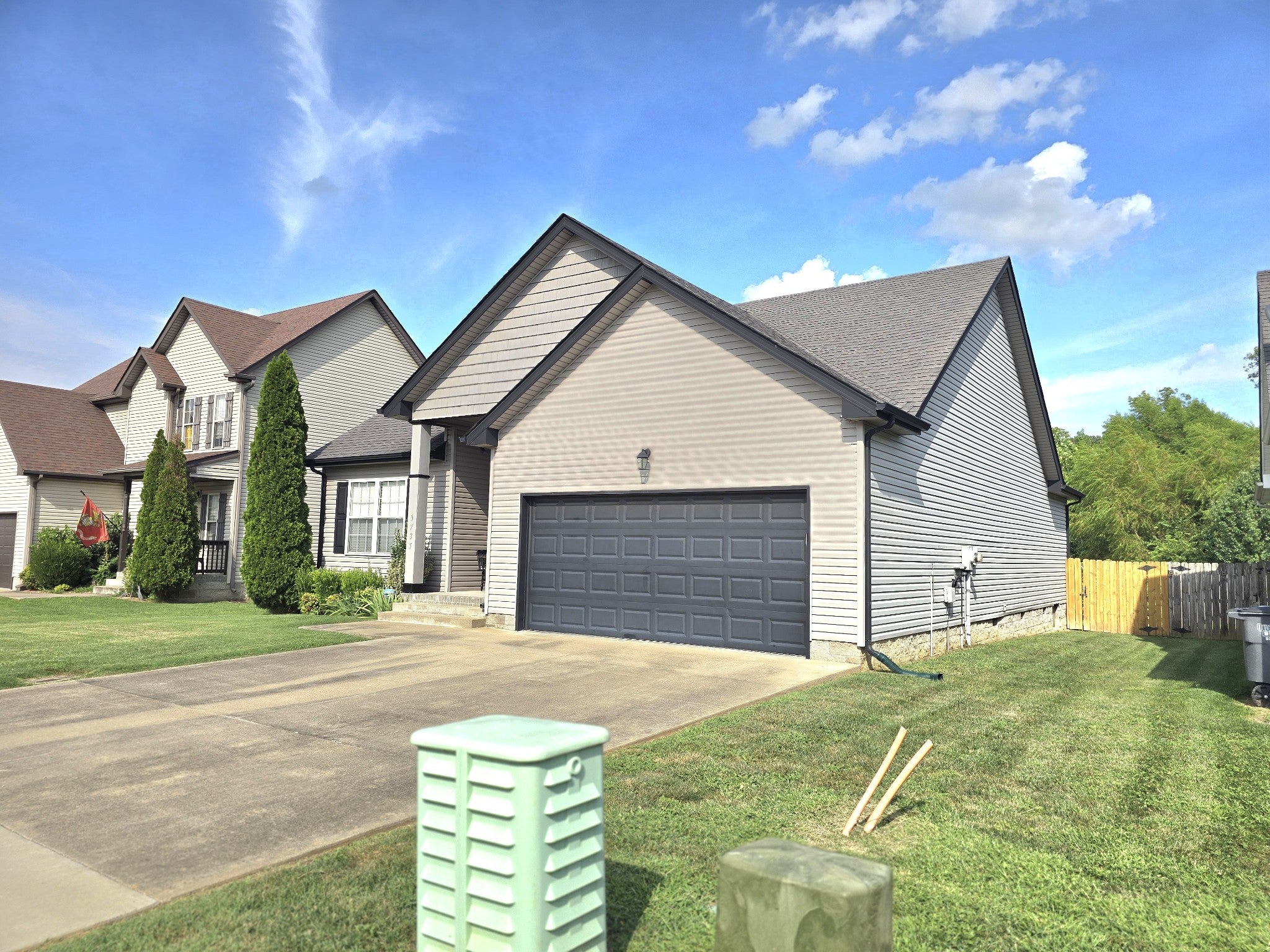 3735 Gray Fox Dr