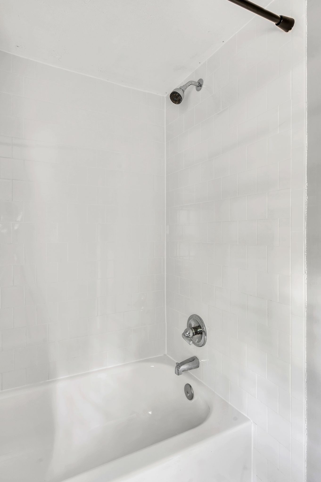 Nashville, Tennessee 37215, United States, 3 Bedrooms Bedrooms, ,2 BathroomsBathrooms,Residential,Active,39904