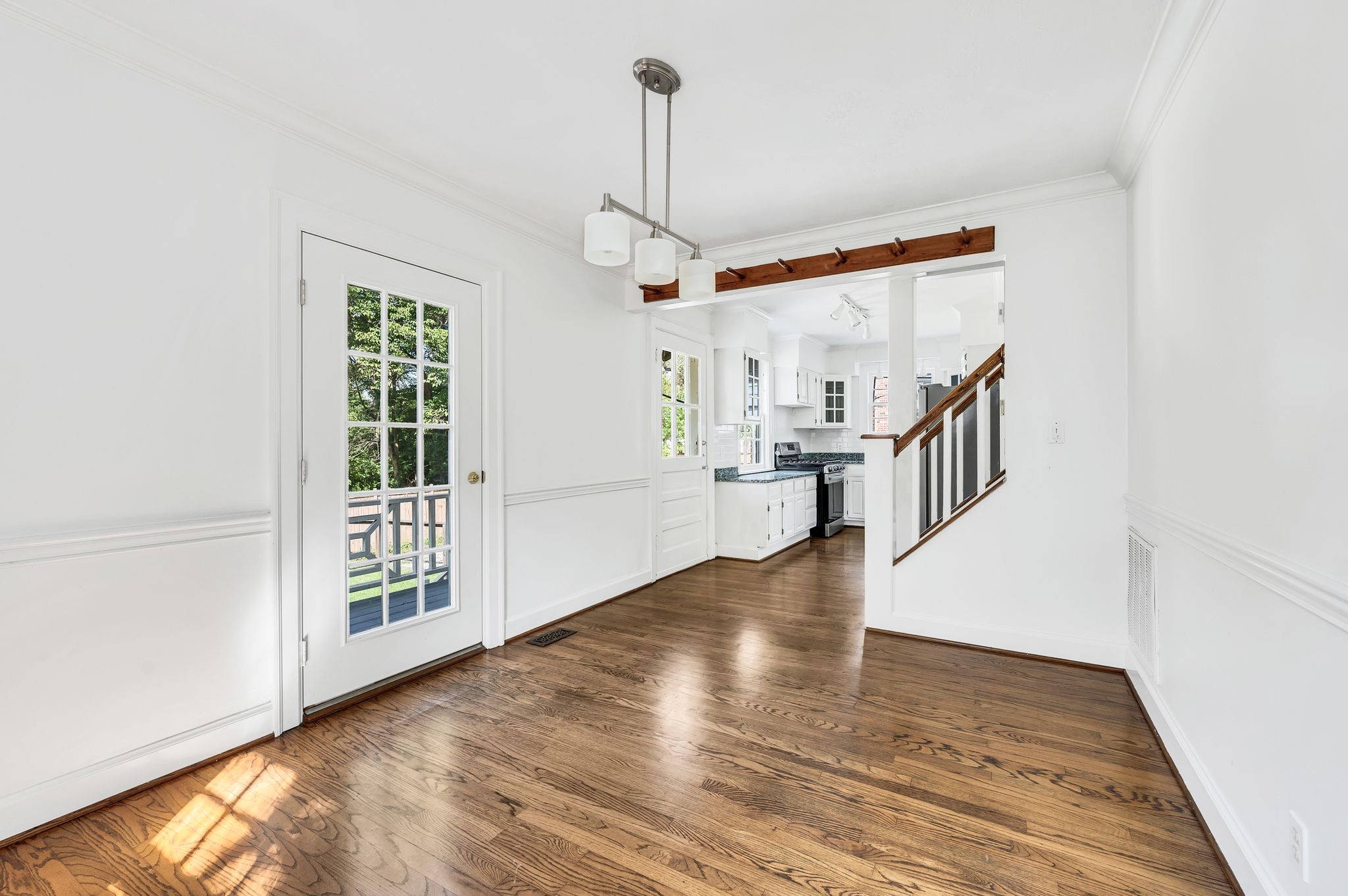 Nashville, Tennessee 37215, United States, 3 Bedrooms Bedrooms, ,2 BathroomsBathrooms,Residential,Active,39904