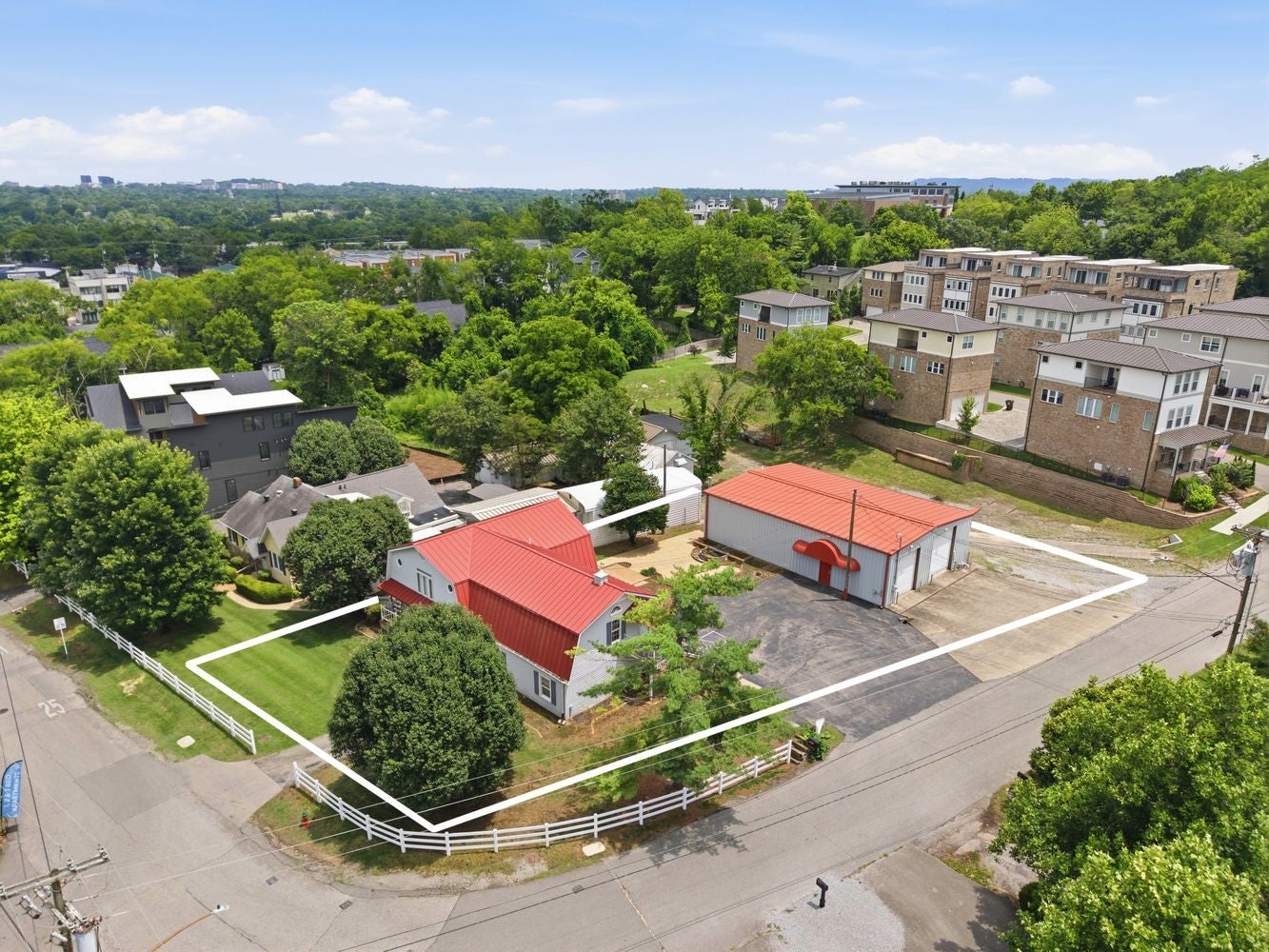 listing at 5717 Maudina Ave, Nashville