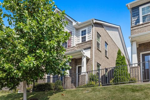 1008 Henley Pvt Ln Gallatin TN 37066