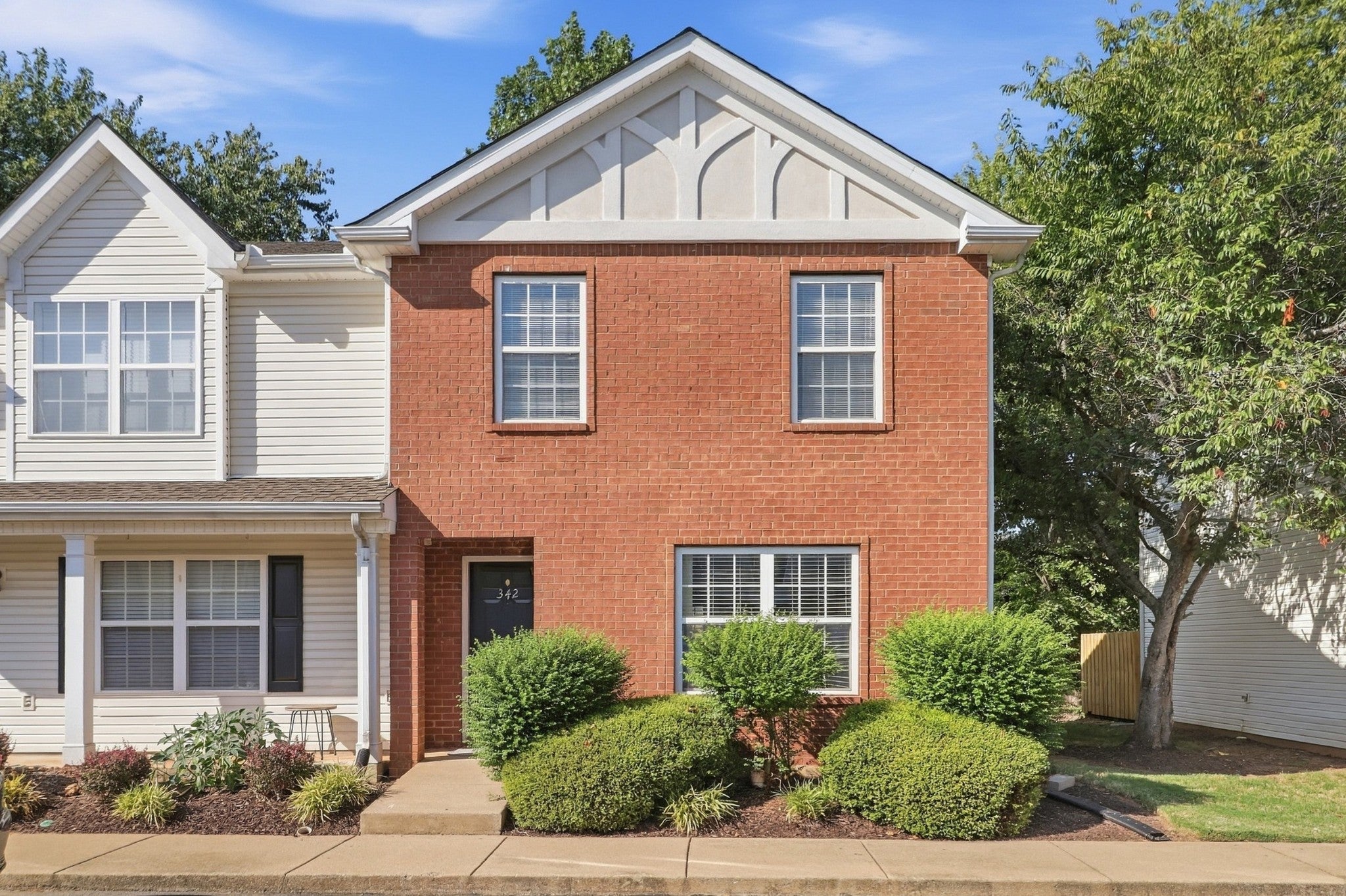 342 Arapaho Dr