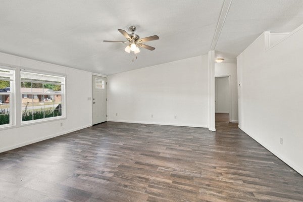 303 W Garretts Creek Rd