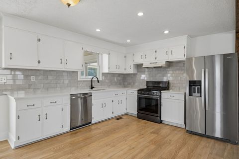 592 Shorty Few Rd Dickson TN 37055