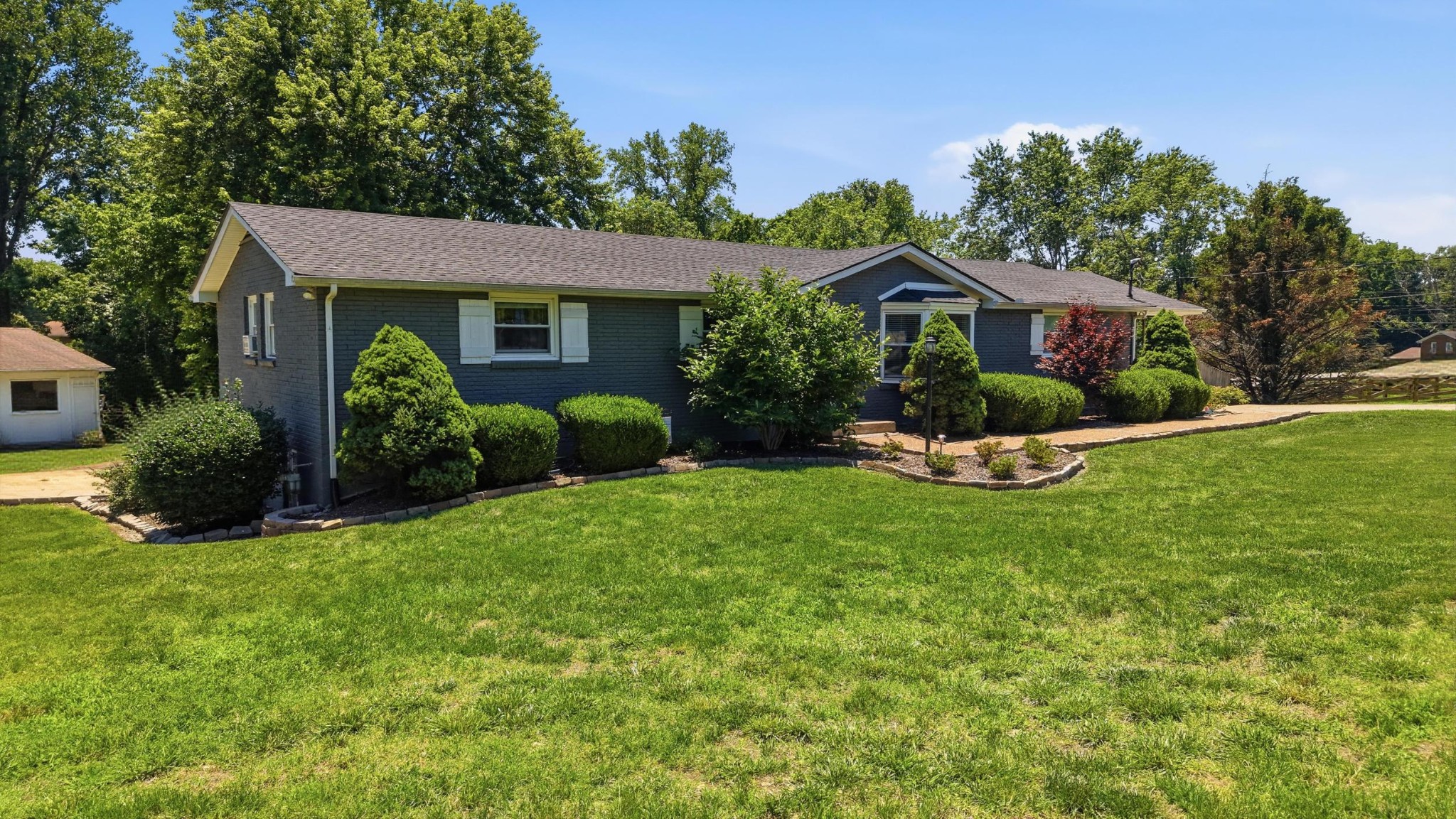 3-bed listing at 248 Derby Ln, Franklin
