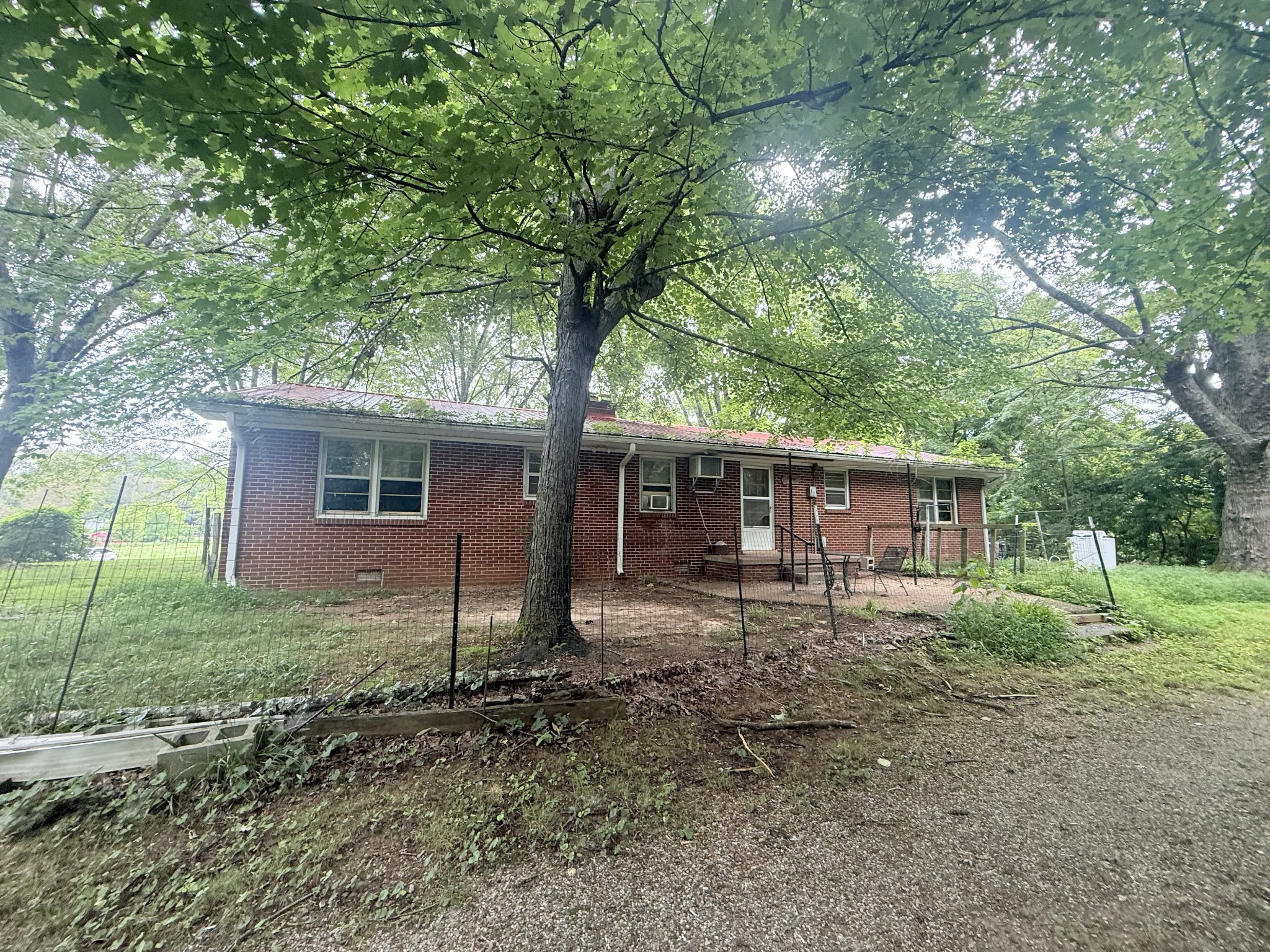 216 Raymond Hodges Rd
