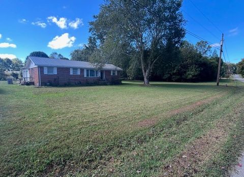 203 Hill St Estill Springs TN 37330
