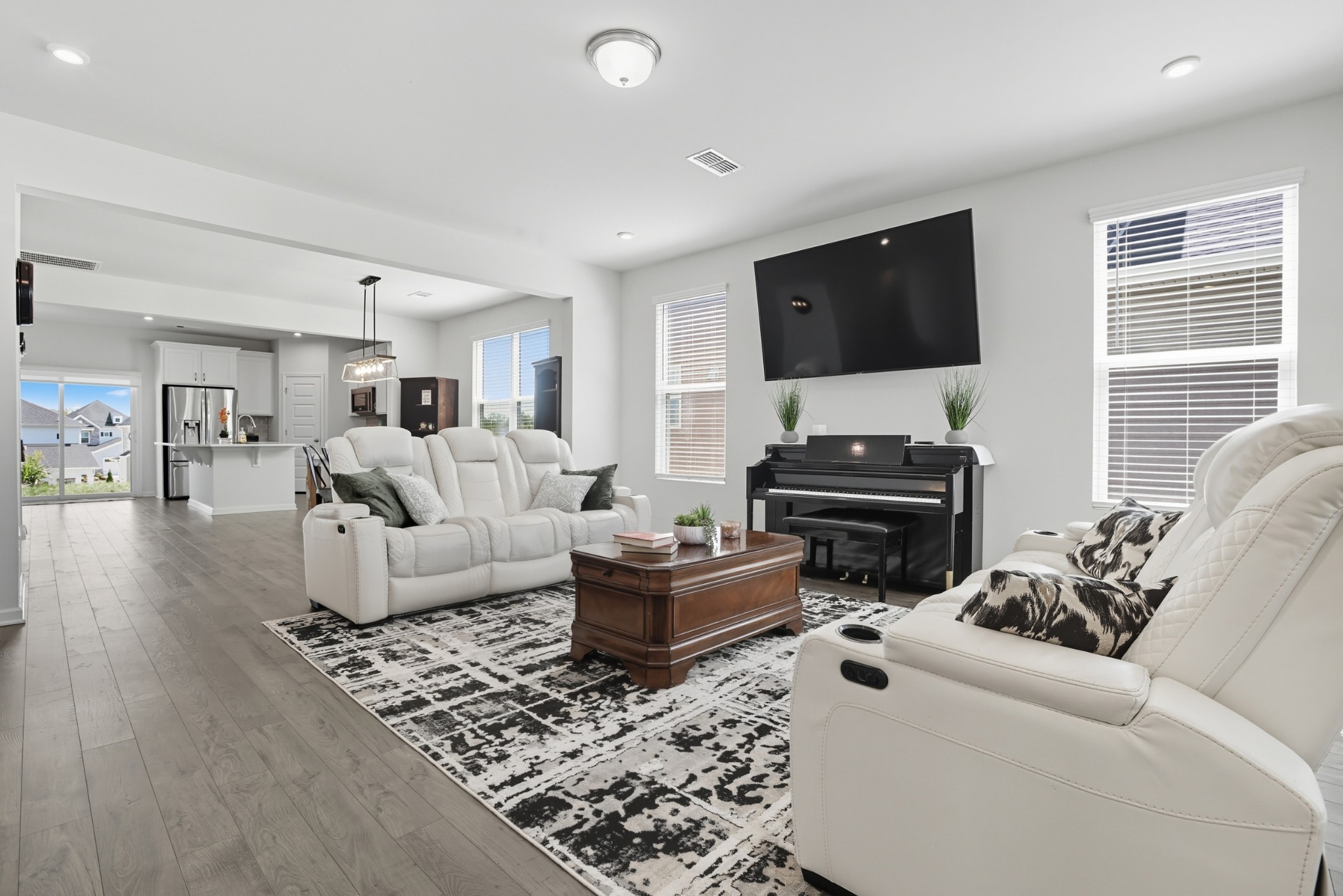 1076 Laurel Valley Ln