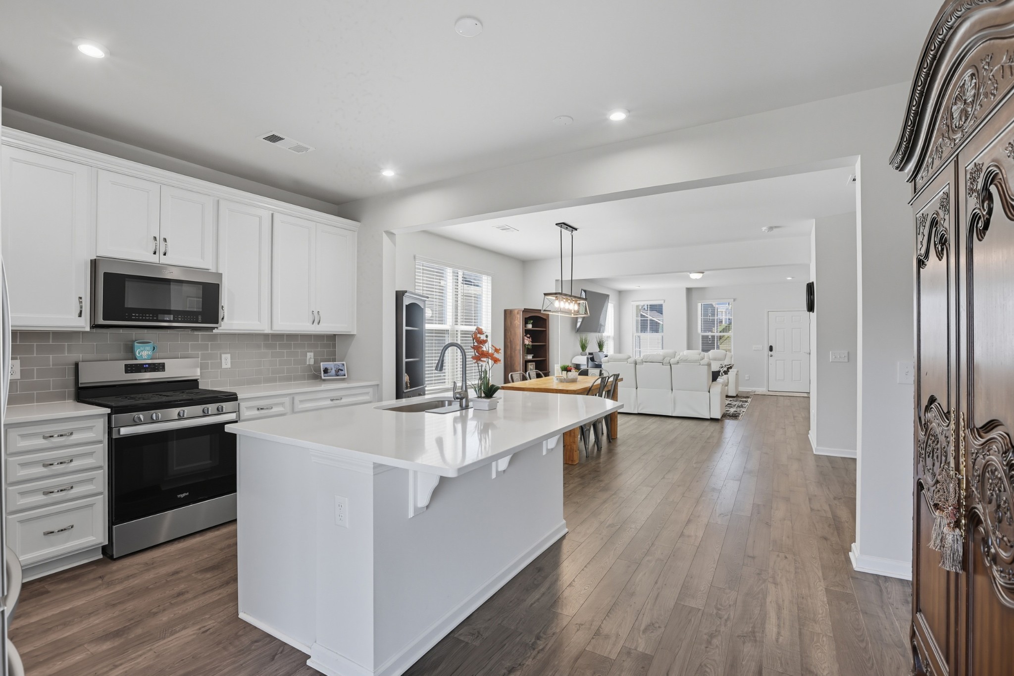 1076 Laurel Valley Ln