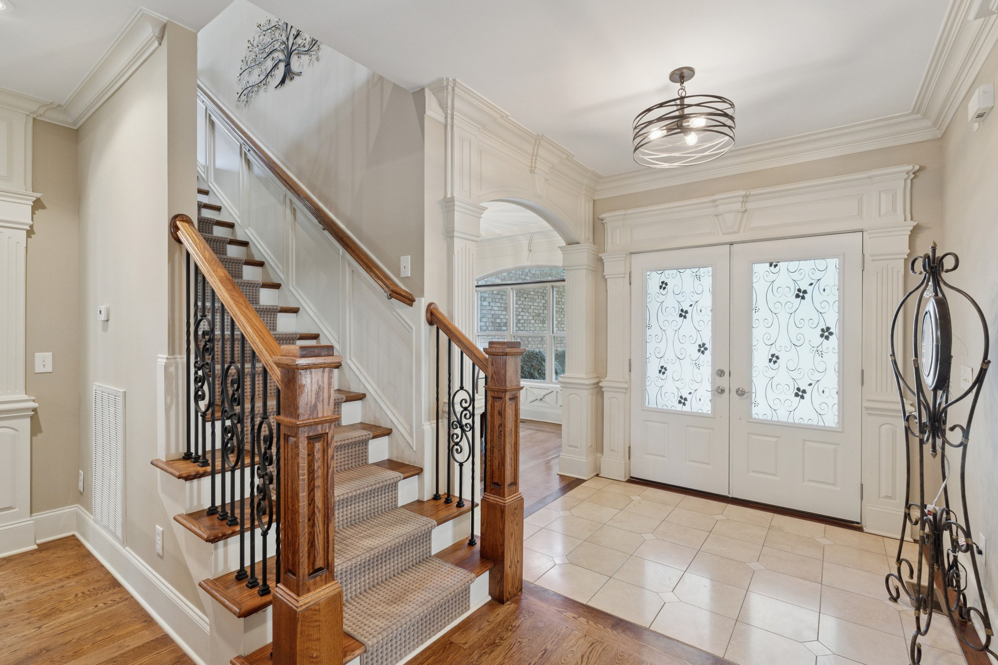 2711 Crowne Pointe Dr