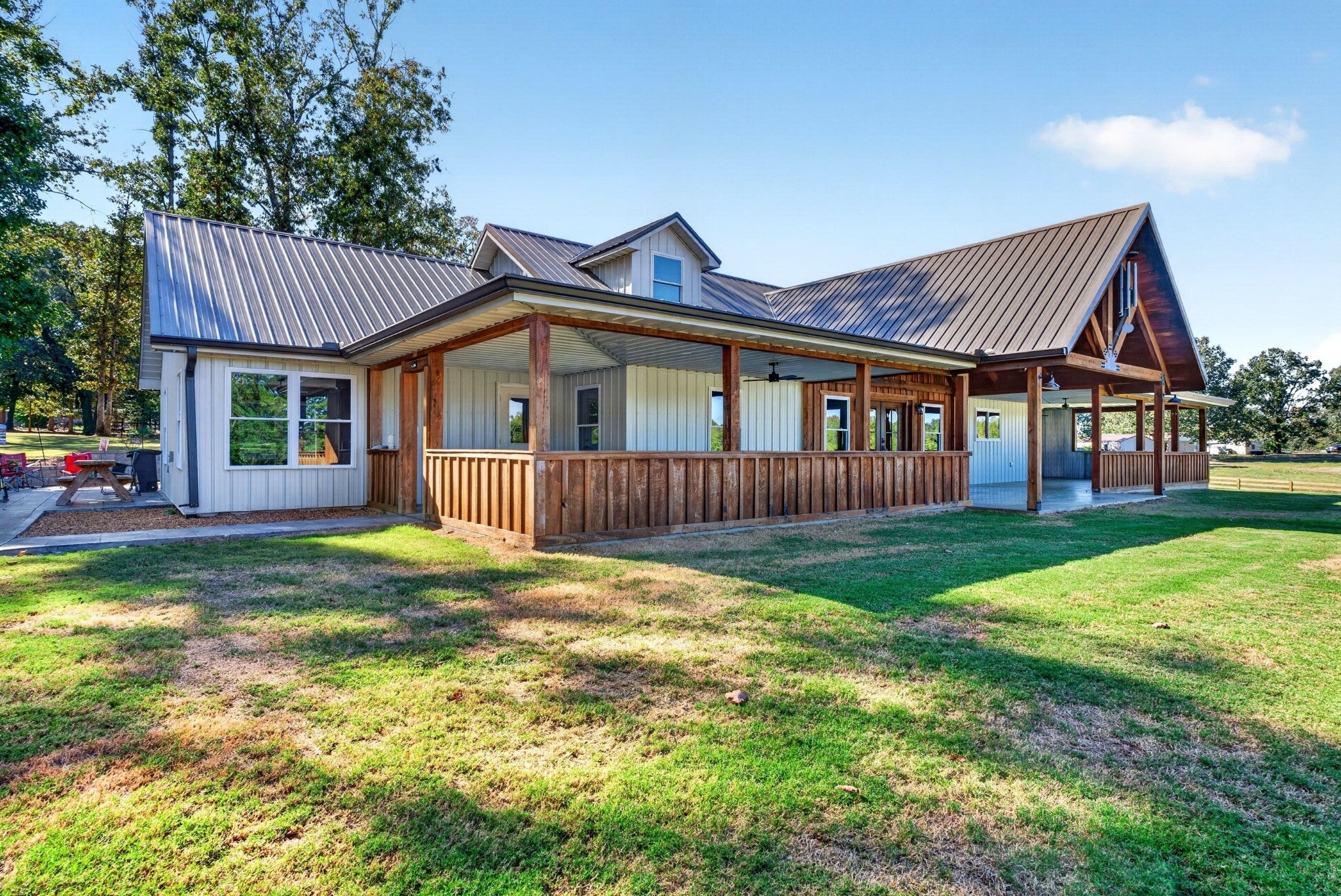595 Sulphur Creek Rd