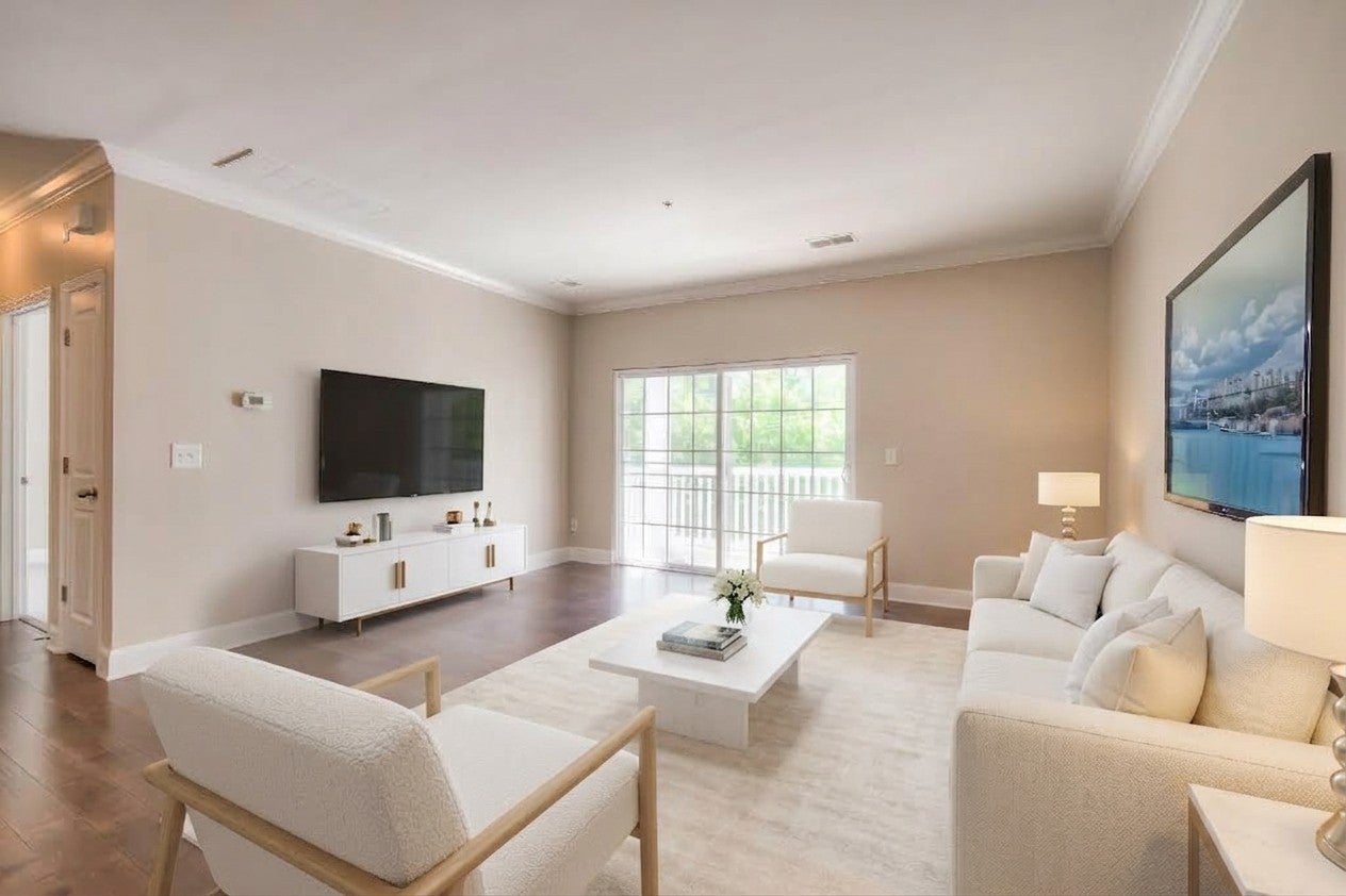 2-bed listing at 8043 Bienville Dr 6, Nashville