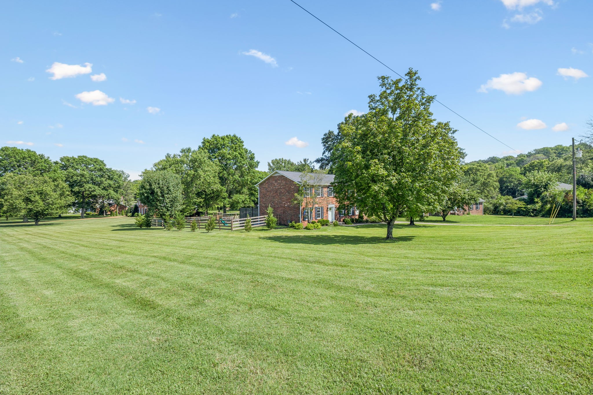 1400 Bowman Ln