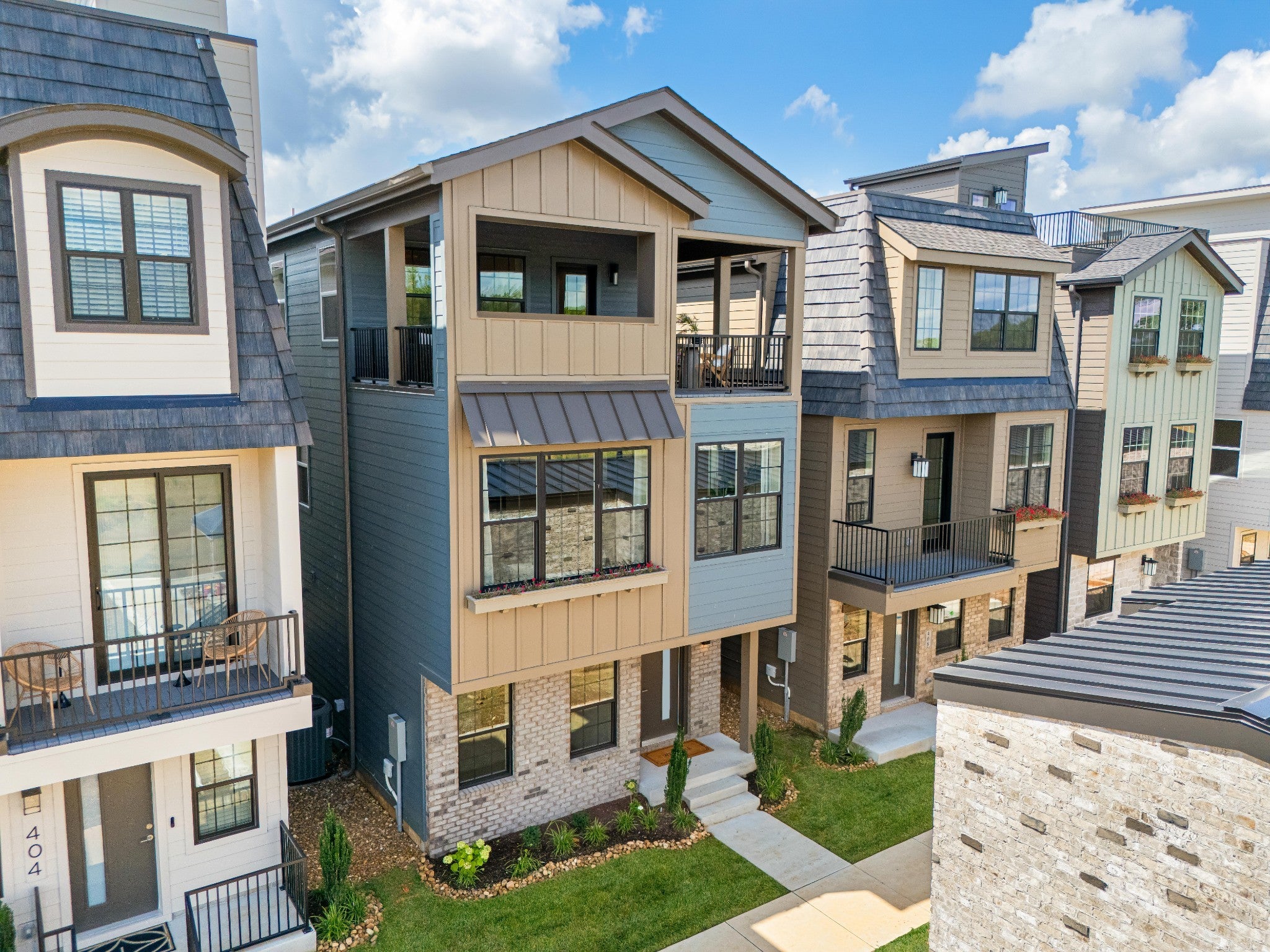 3-bed listing at 2424 W Heiman St, Nashville