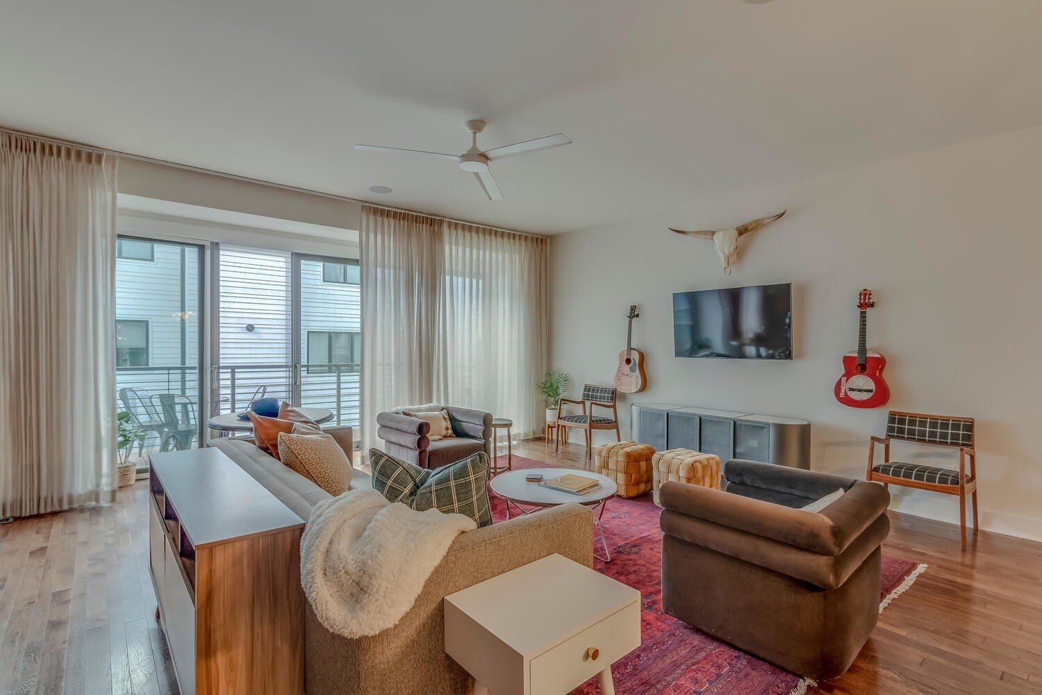 4.0-bed rental at 2106 9th Ave N 9