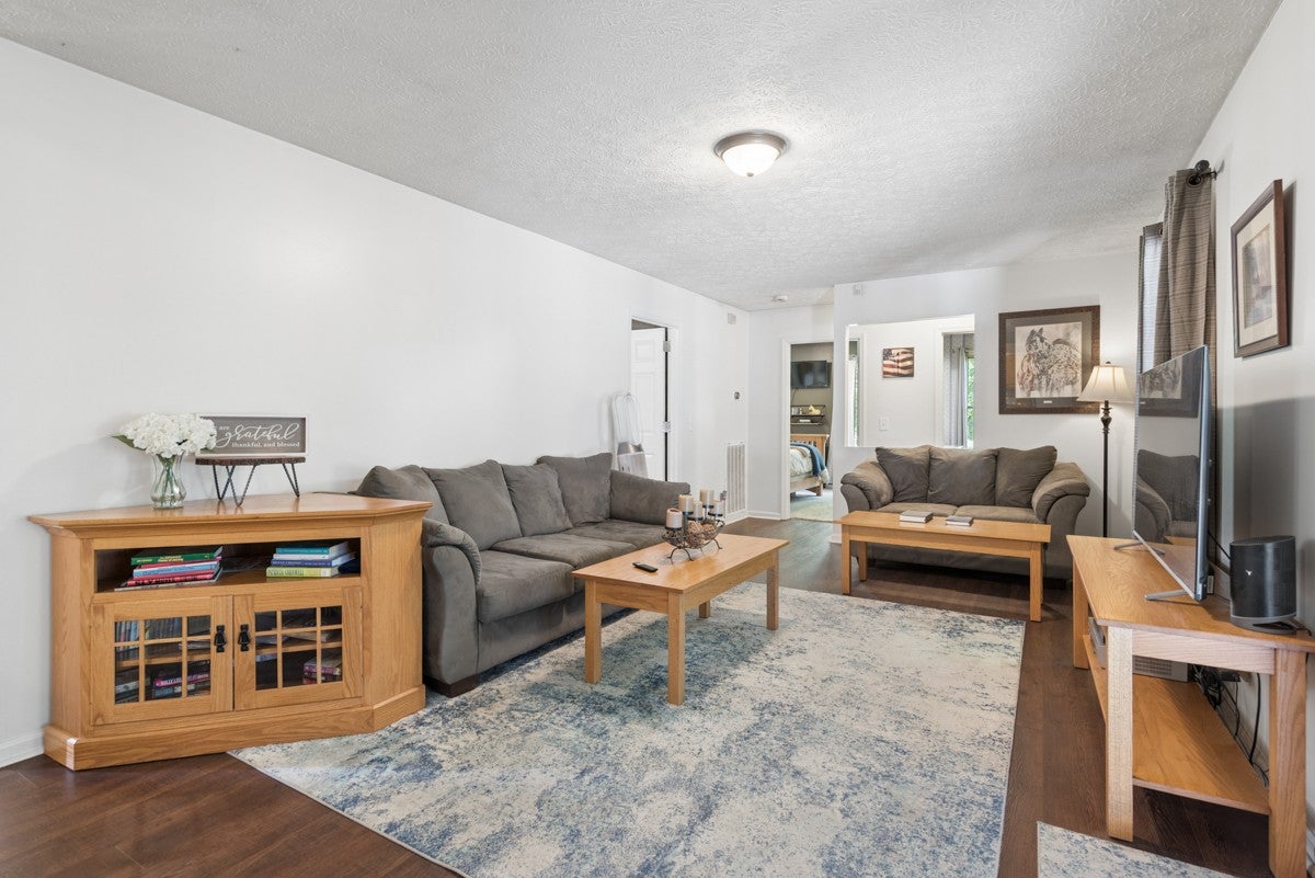 830 New Shackle Island Rd