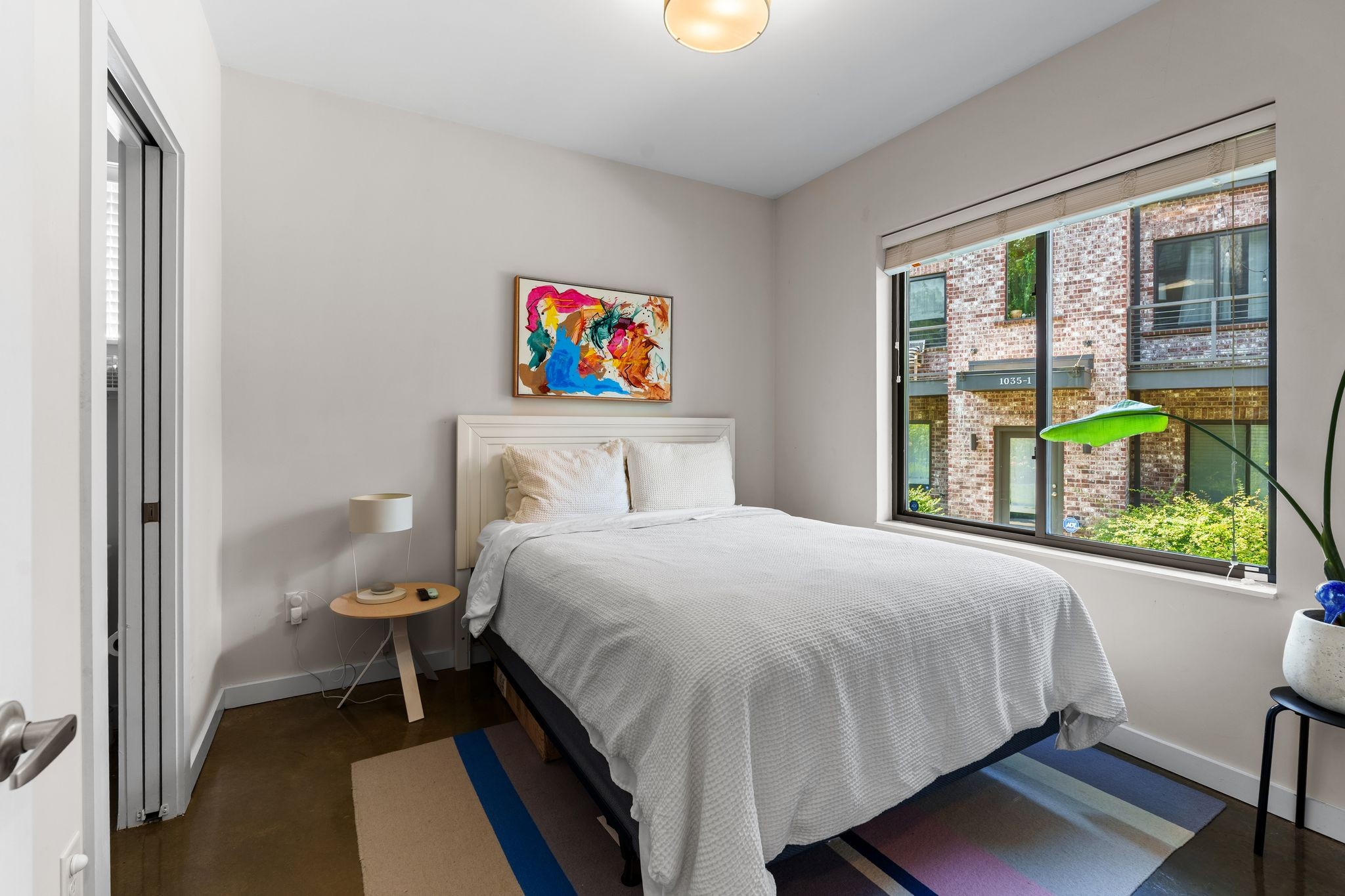 1035 Chester Ave 10